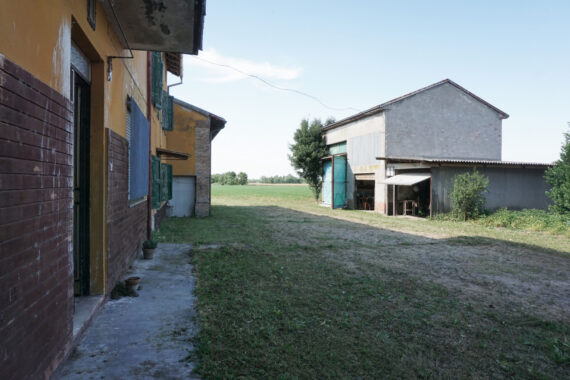 FETTA DI CASA IN RUSTICO DI CAMPAGNA