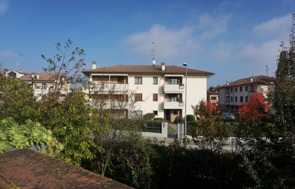 QUADRILOCALE CON GIARDINO E INGRESSO INDIPENDENTE