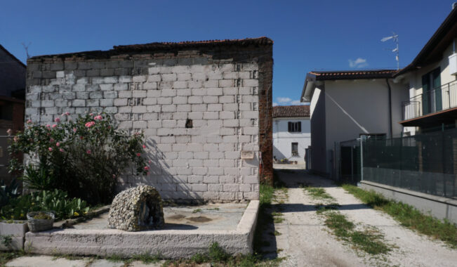 FETTA DI CASA CENTRALE CON GIARDINO E ACESSORI