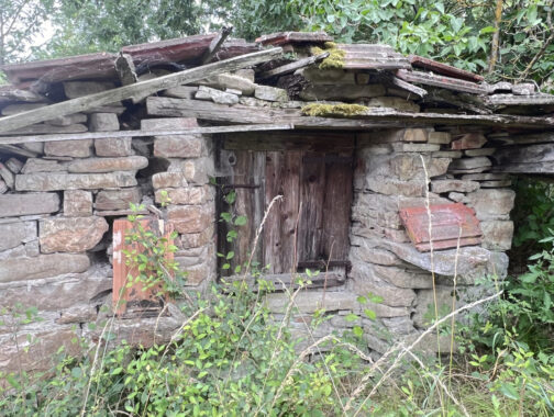 RUDERE IN SASSO CON VISTA SULL’APPENNINO