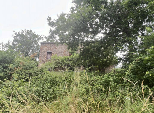 RUDERE IN SASSO CON VISTA SULL’APPENNINO