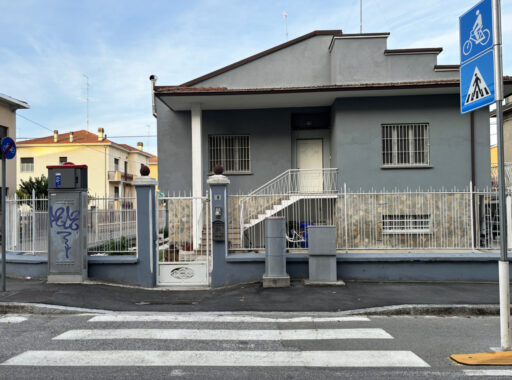 CASA INDIPENDENTE MODERNA