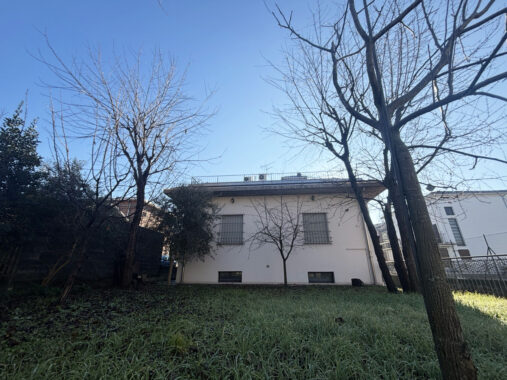 VILLA CONTEMPORANEA DEL CUORE DEL PAESE